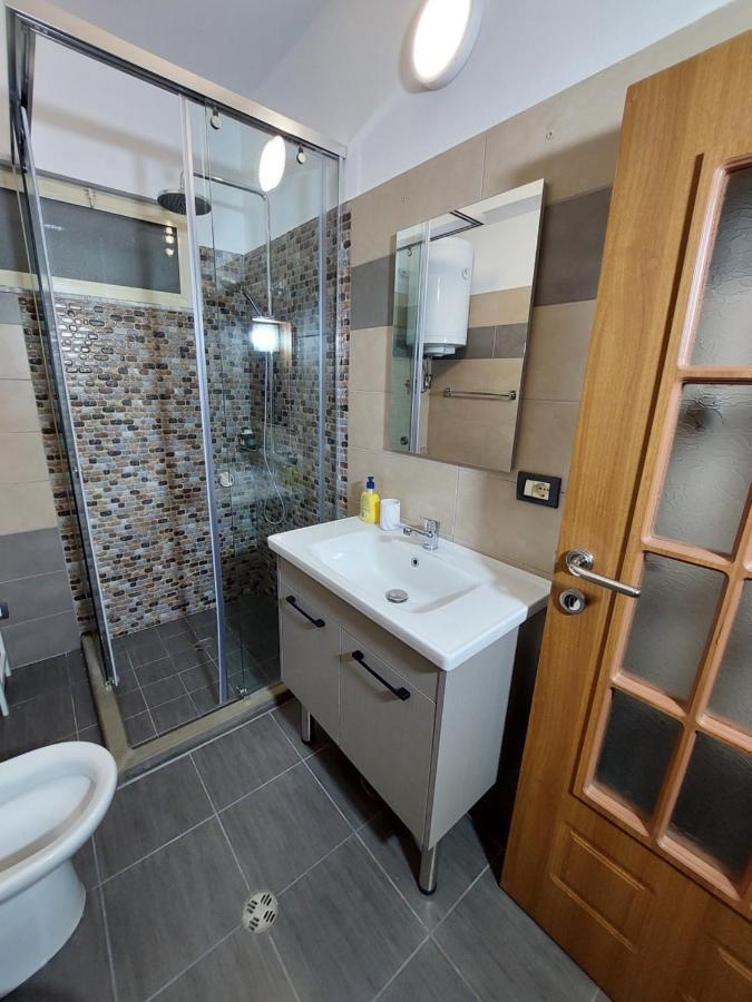 Vila Tafa Apartments Ap3 Tiranë Luaran gambar